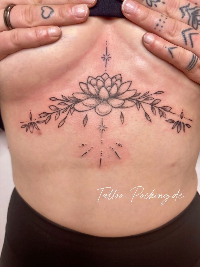 Underboob Tattoo Passau